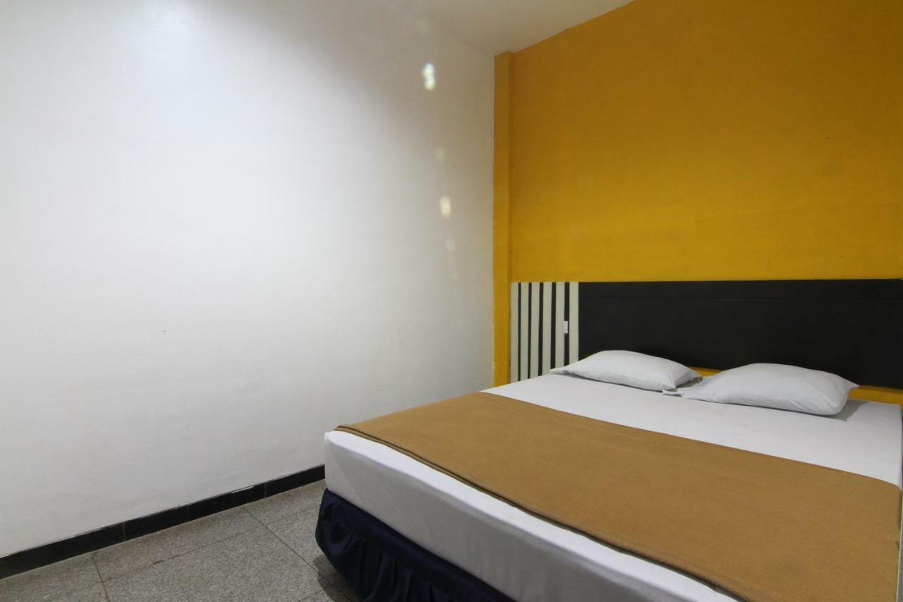 Mira Hotel Banjarmasin  Ngoại thất bức ảnh